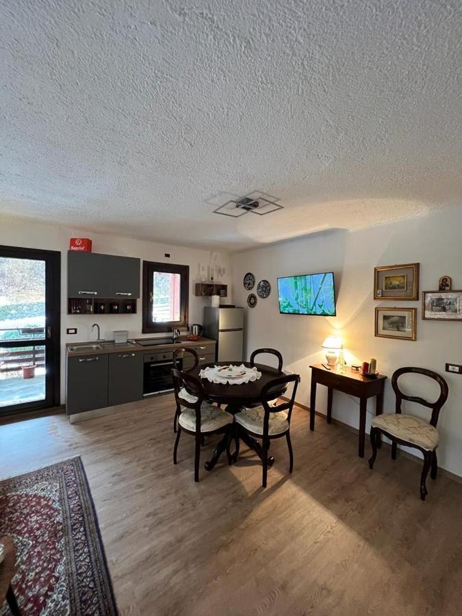 Gin Sole Apartment Artogne Bagian luar foto
